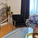 Design Apartment Rovinj With Parking Daire